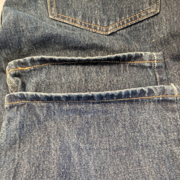 Kirkland's Signature Relaxed Fit Dark Blue Jeans. Men's 38Wx32L - Picture 8 of 8